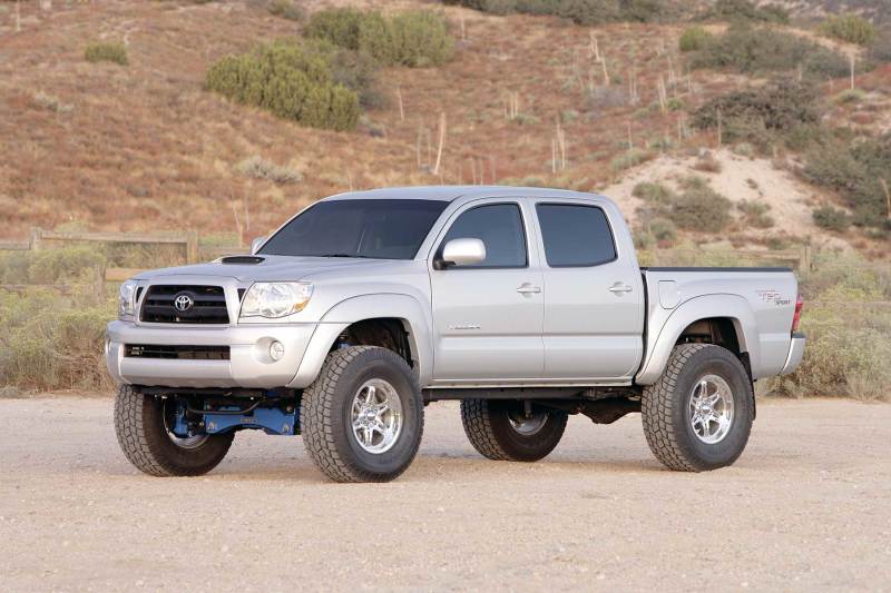 Fabtech 05-14 Toyota Tacoma 4WD/2WD 6 Lug 6in Perf. System w/DL 2.5 Coiloverss & Rear DL Shocks