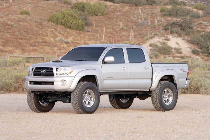 Fabtech 05-14 Toyota Tacoma 4WD/2WD 6 Lug 6in Perf. System w/DL 2.5 Resi Coilovers & Rear DL Shocks